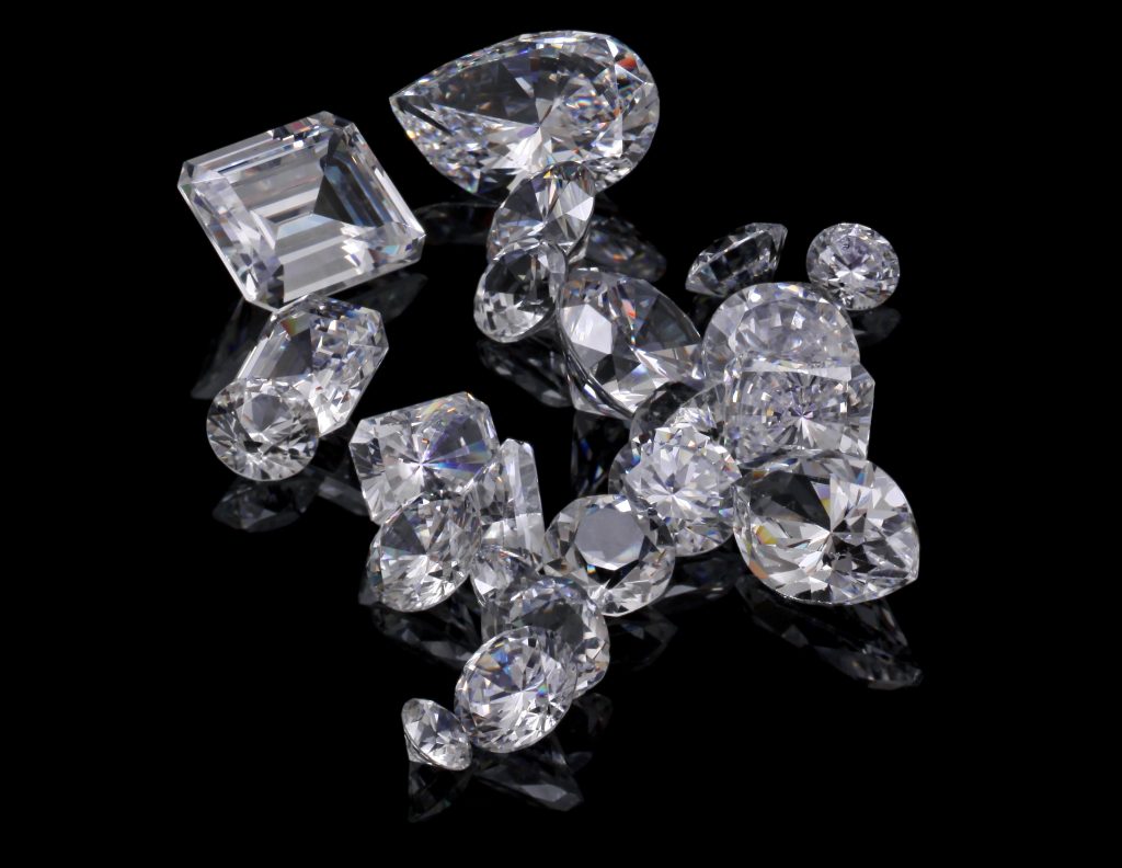 An Overview of the Most Common Myths About Diamonds Make their Day