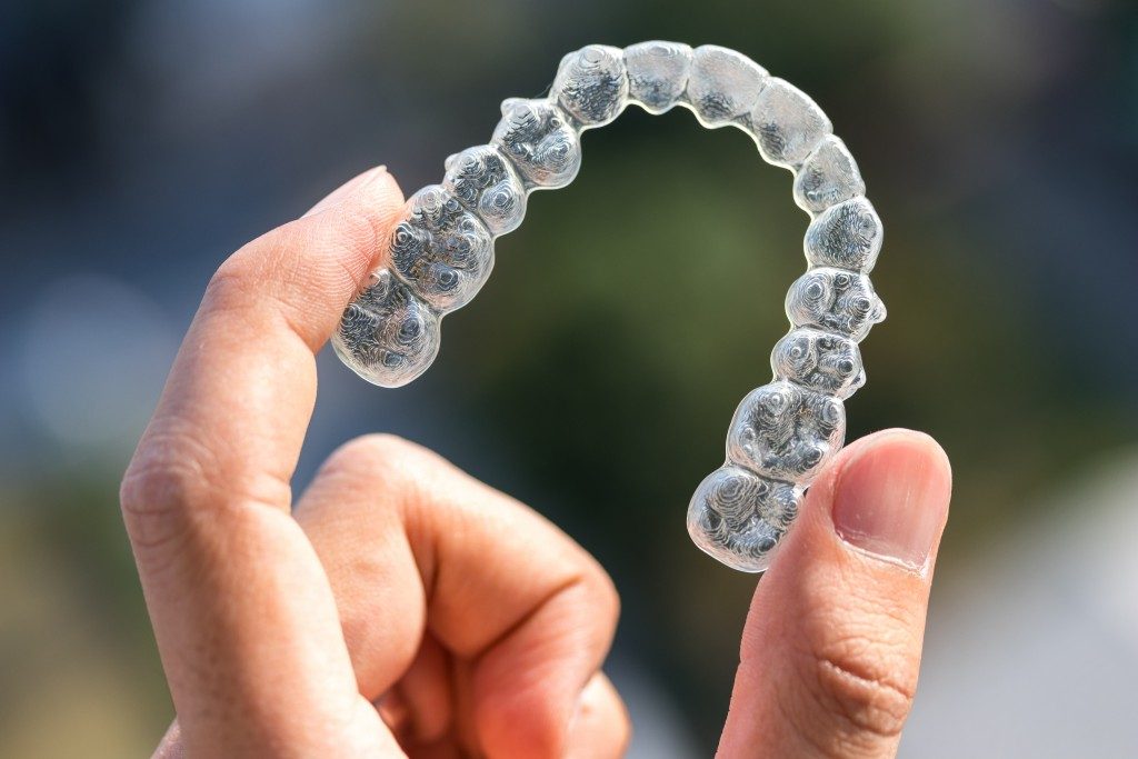 Clear dental retainers
