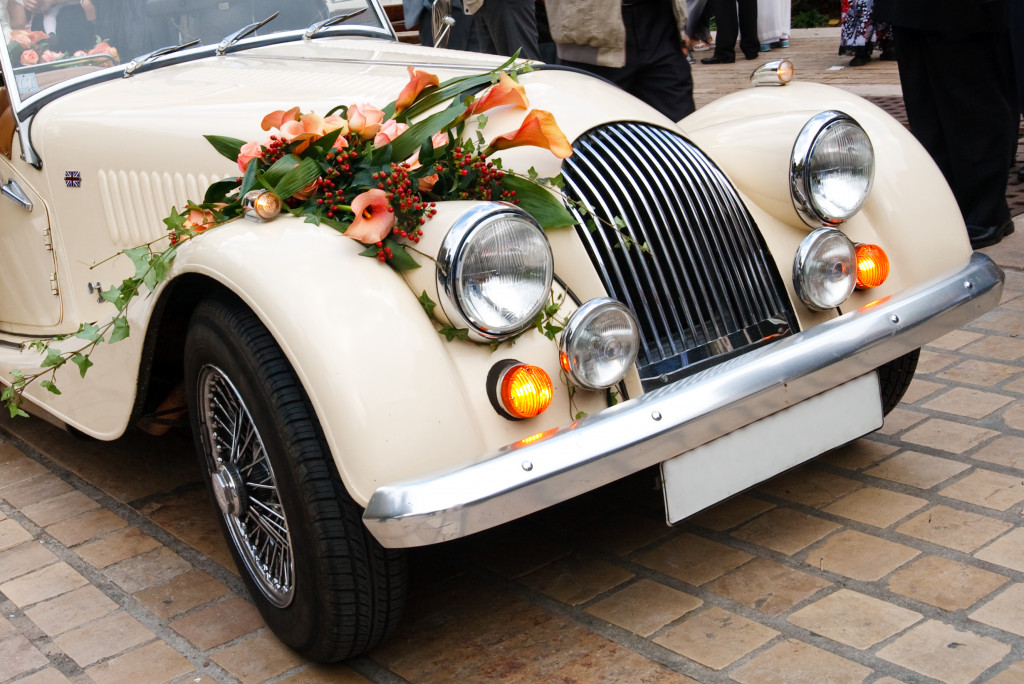 A vintage car for weddings